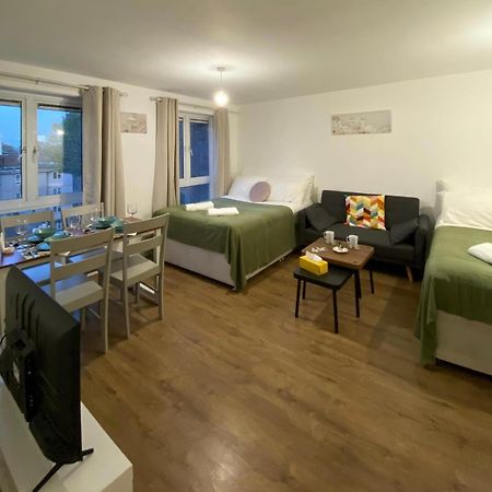 Modern Entire Apartment In Kings Cross St Pancras Londres Exterior foto
