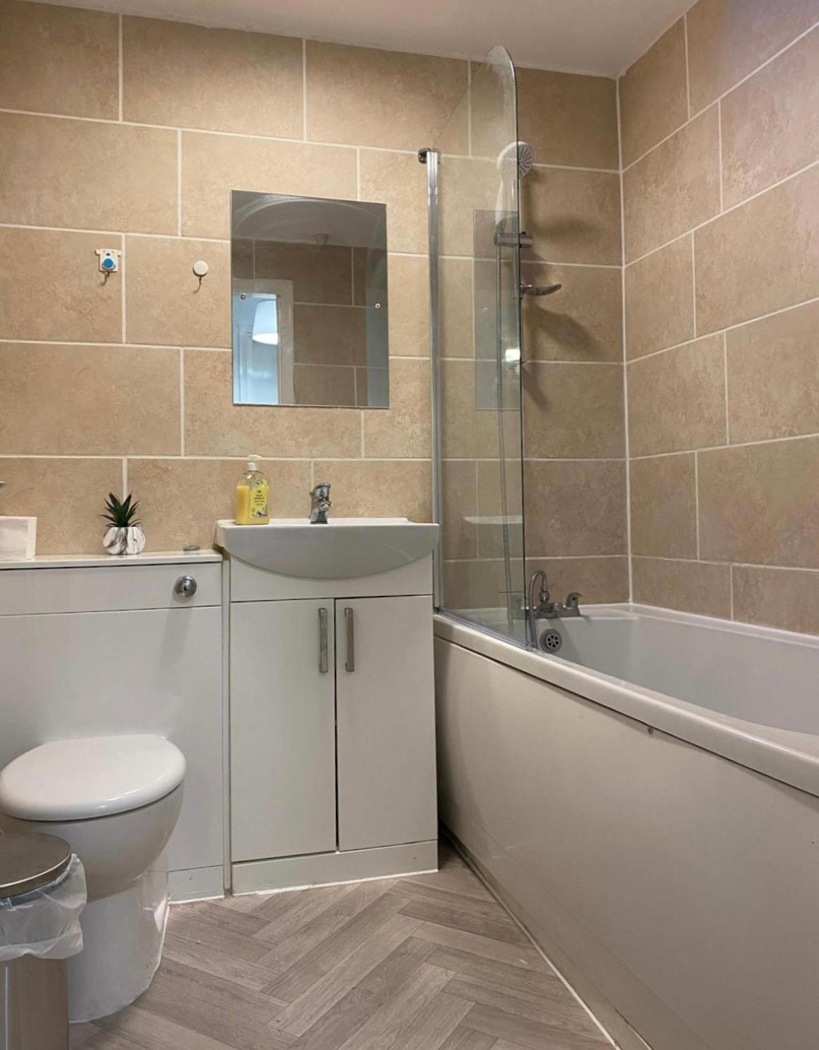 Modern Entire Apartment In Kings Cross St Pancras Londres Exterior foto